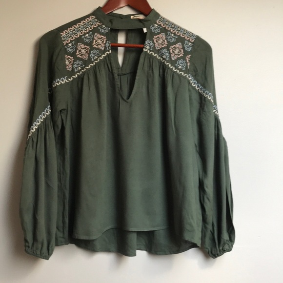 Flying Tomato Tops - Flying Tomato Olive Green Embroidered Top size XS